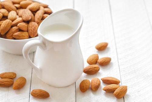 is-almond-milk-good-for-weight-loss-caloriejam